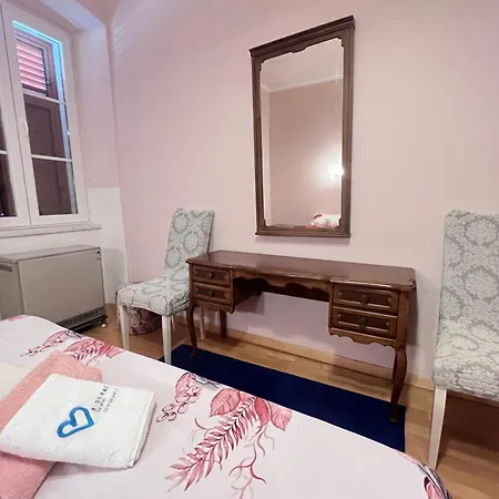 Riva Apartman *