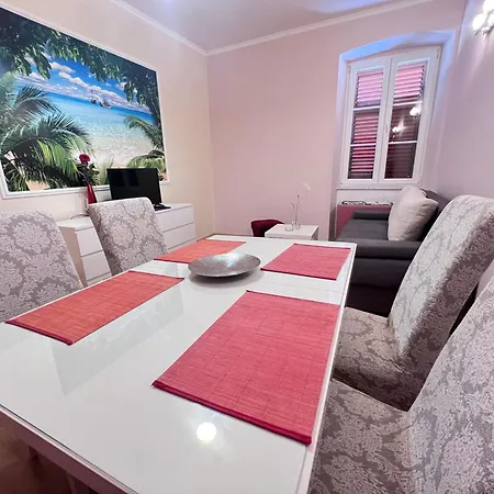 Riva ビオグラード・ナ・モル